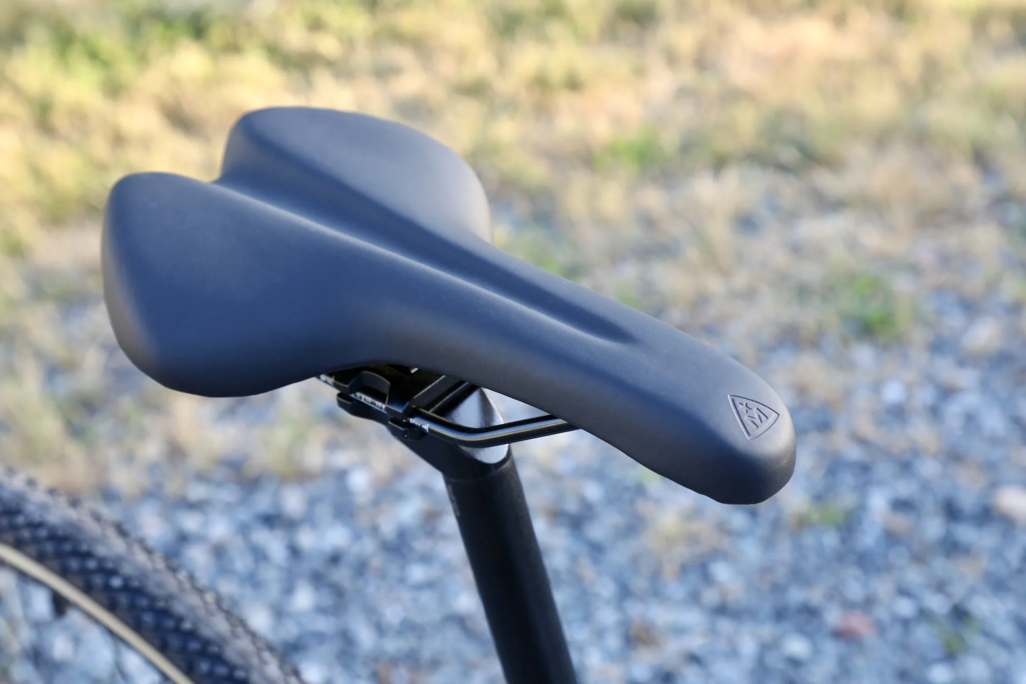 Marin Kentfield 2 - Silver Hybrid Bike - Image 10