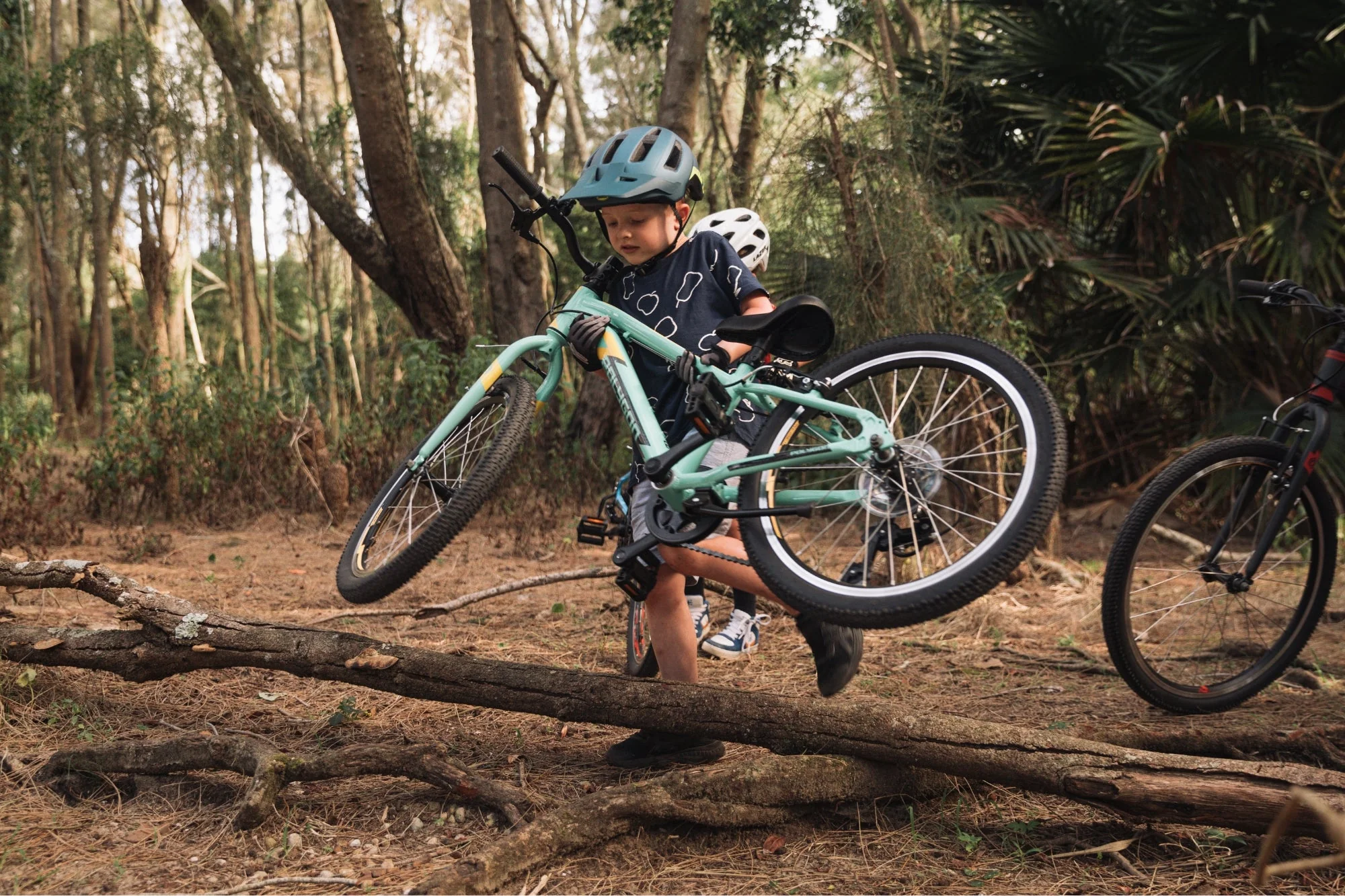 Polygon Premier 20 Ultralight Kids Bike - Mint - Image 11